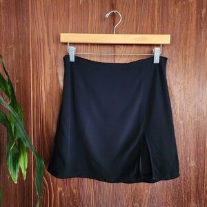 Aritzia Sunday Best Black Side Slit Mini Skirt Size 6